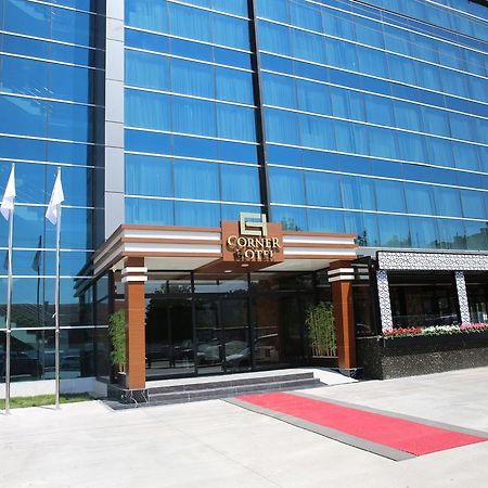 The Corner Hotel Sincan Exterior foto